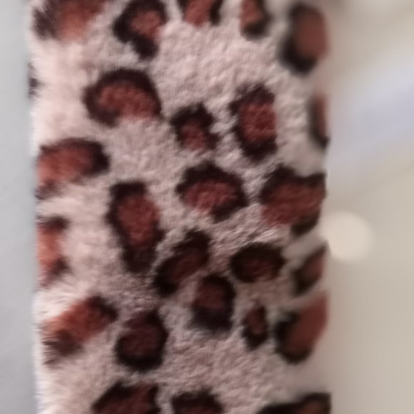 'CHICO'S' Faux Fur Collar/Scarf Ocelot NWT 100% Polyester - Picture 5 of 8